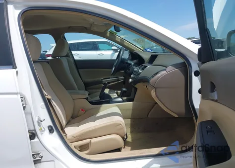 2009 Honda Accord 2.4 Lx z USA, uszkodzony, nr VIN 1HGCP26389A012119